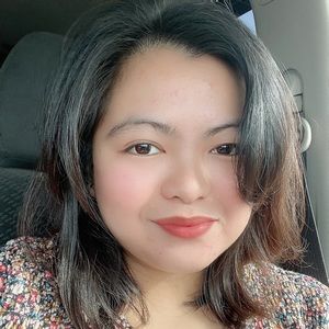 Meet your Posher, Claire